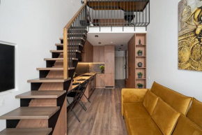 Modern Loft with Free Parking